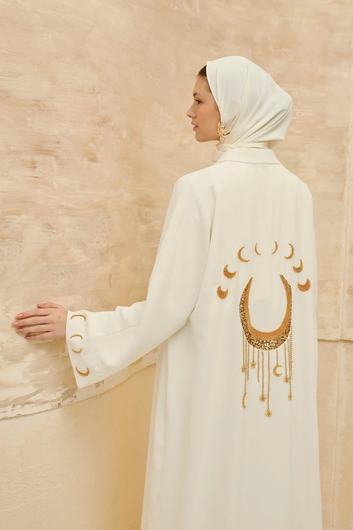 Lunar Halo | Ay Işıltılı Abaya