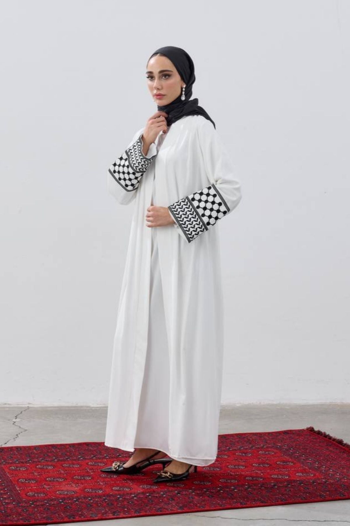 Thread of Identity | Kimliğin Nakışı