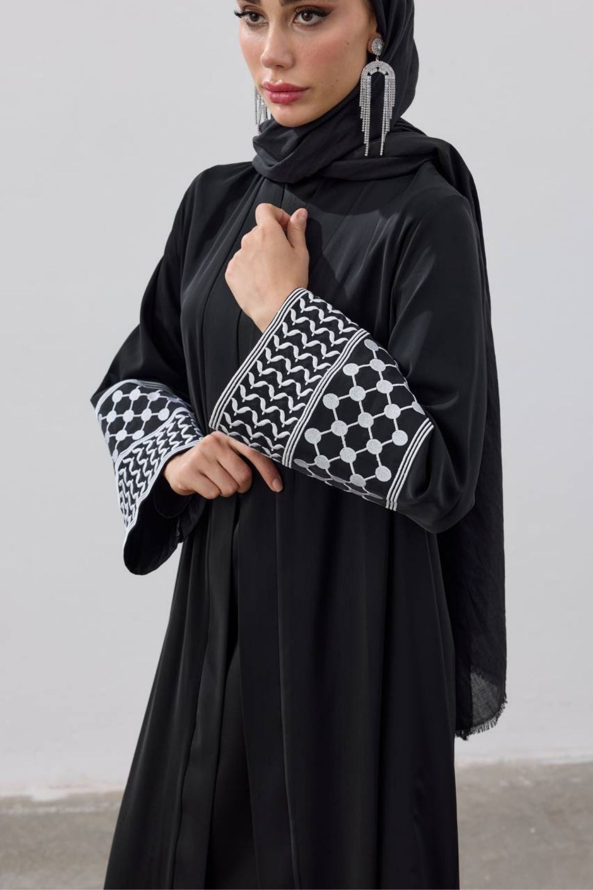 Thread of Identity | Kimliğin Nakışı