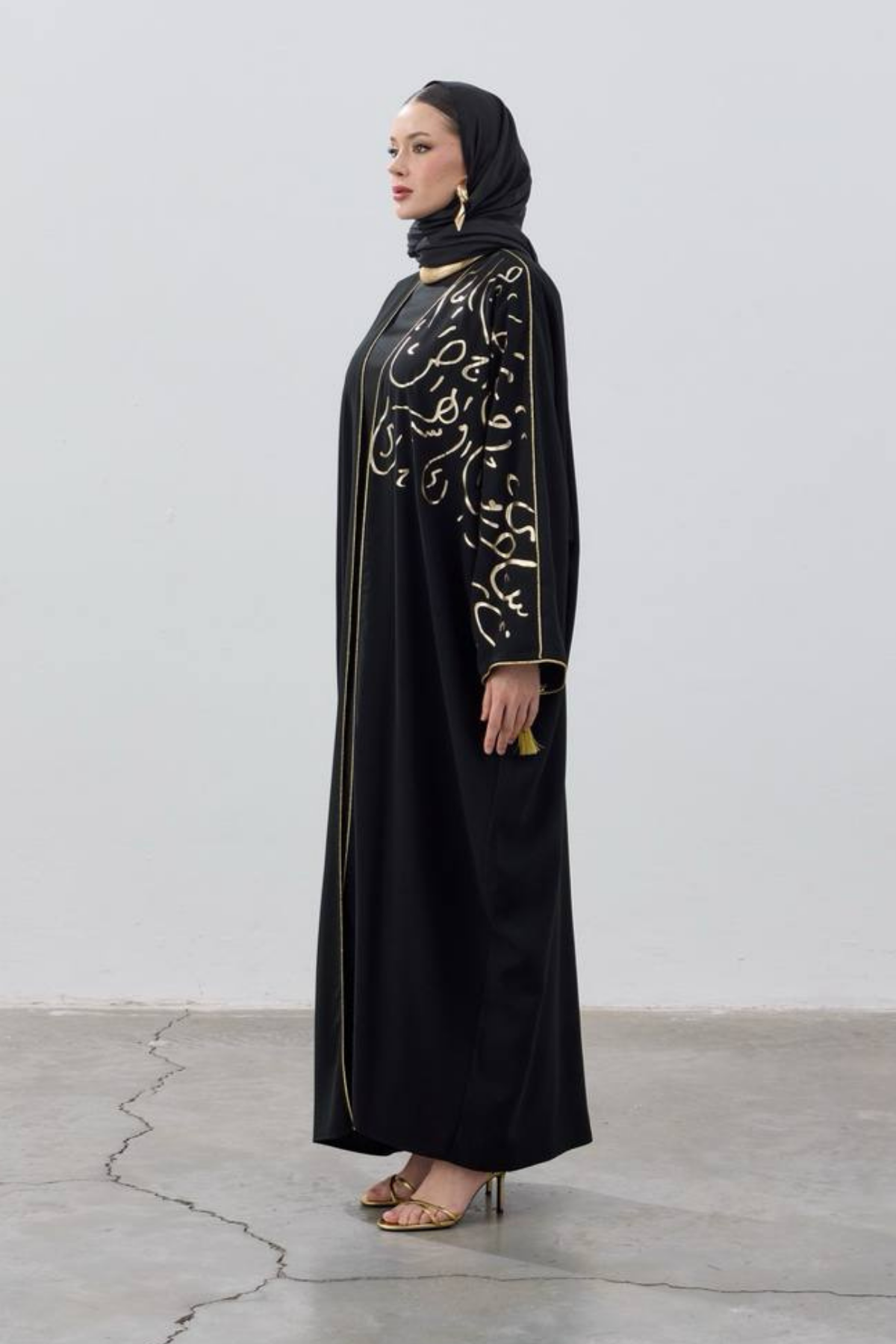 Huroof Elegance | Arap Harflerinin Zarafeti