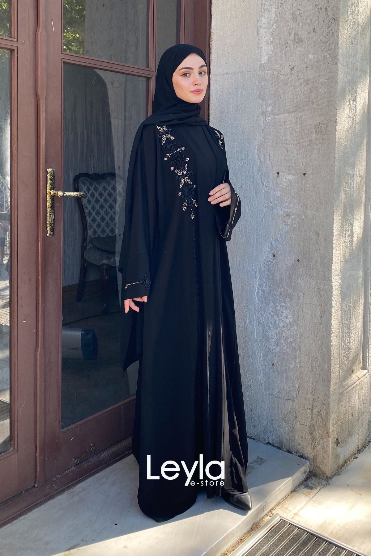 Royal Bloom | Klasik Zarafetin Işıltısı  | Ferace Takımı