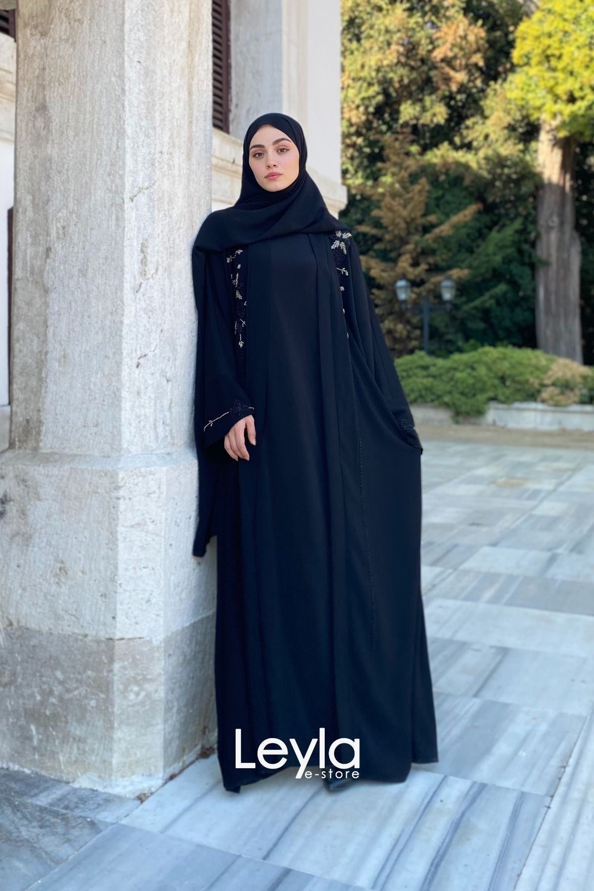 Royal Bloom | Klasik Zarafetin Işıltısı  | Ferace Takımı