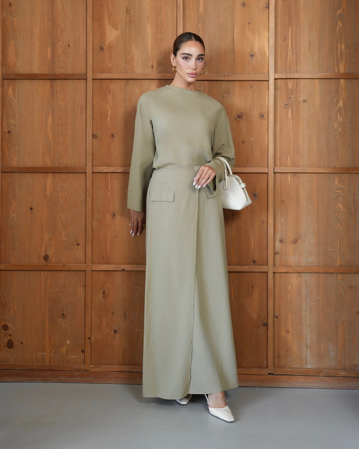 Linen Chic | Keten Yan Yırtmaçlı Düğmeli Etekli Takım