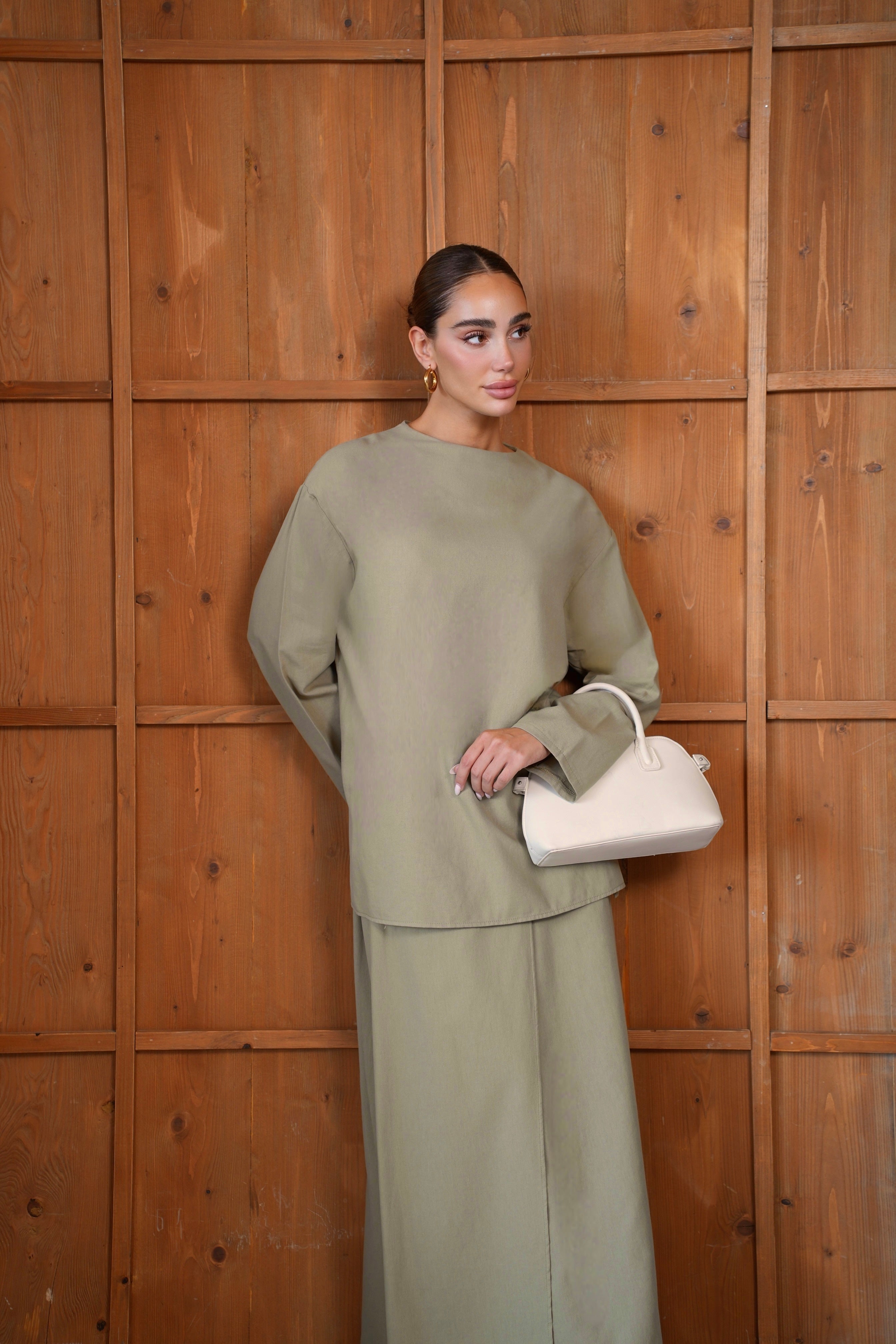 Linen Chic | Keten Yan Yırtmaçlı Düğmeli Etekli Takım