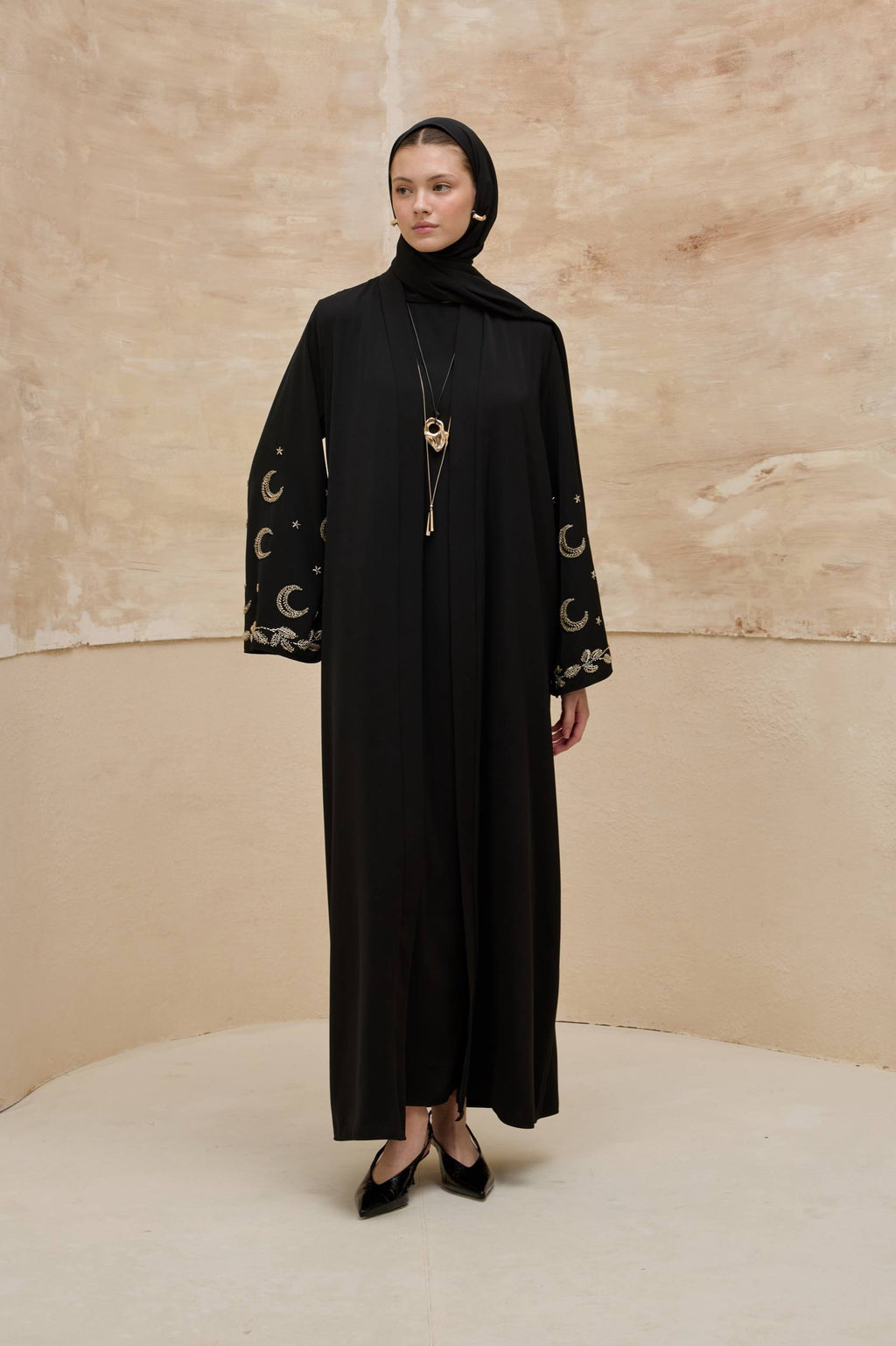 Crescent Nightfall | Hilal Nakışlı Abaya Takımı