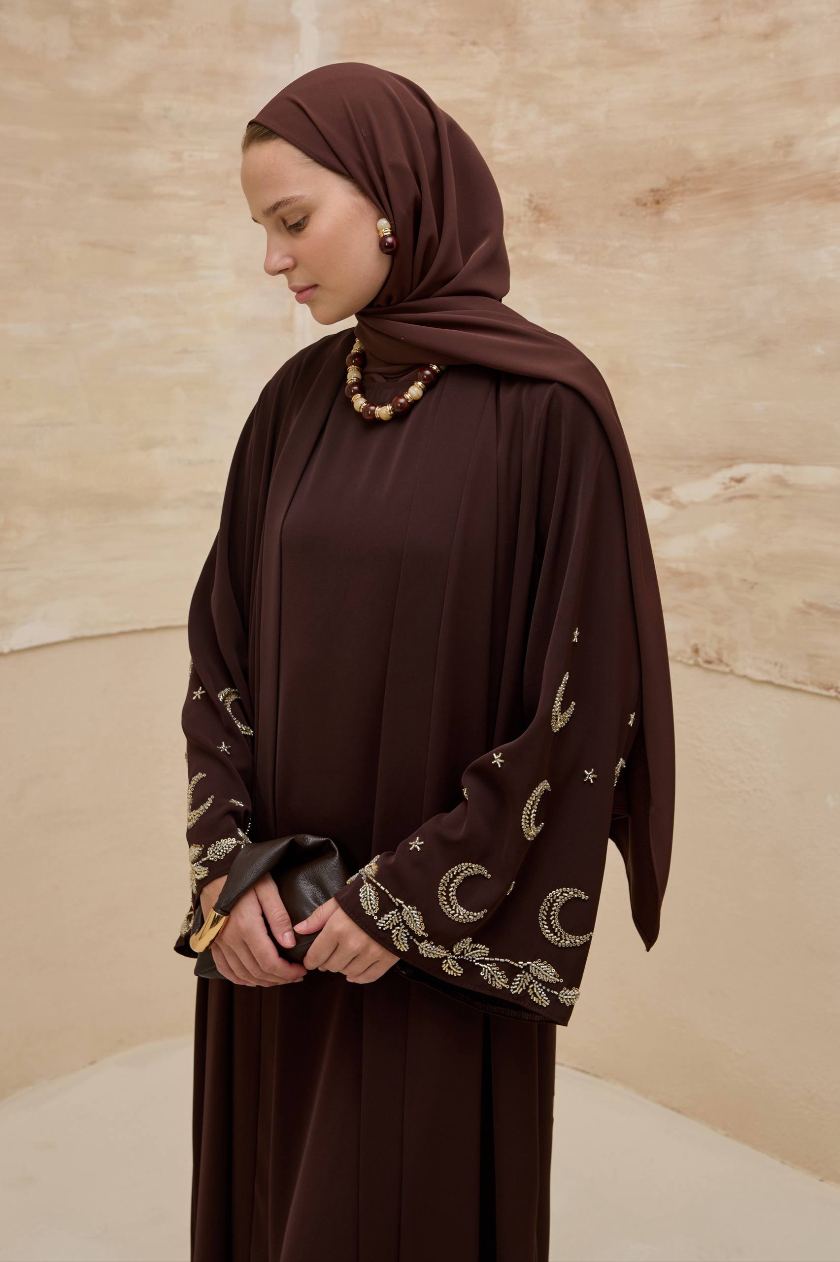 Crescent Nightfall | Hilal Nakışlı Abaya Takımı