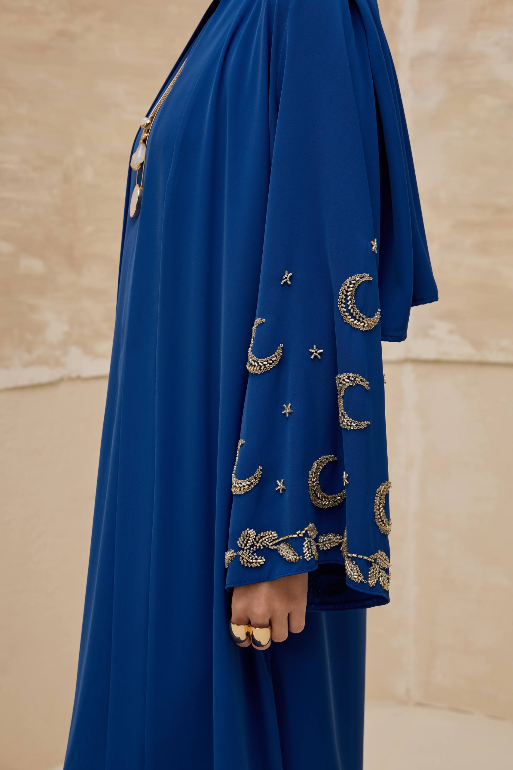 Crescent Nightfall | Hilal Nakışlı Abaya Takımı