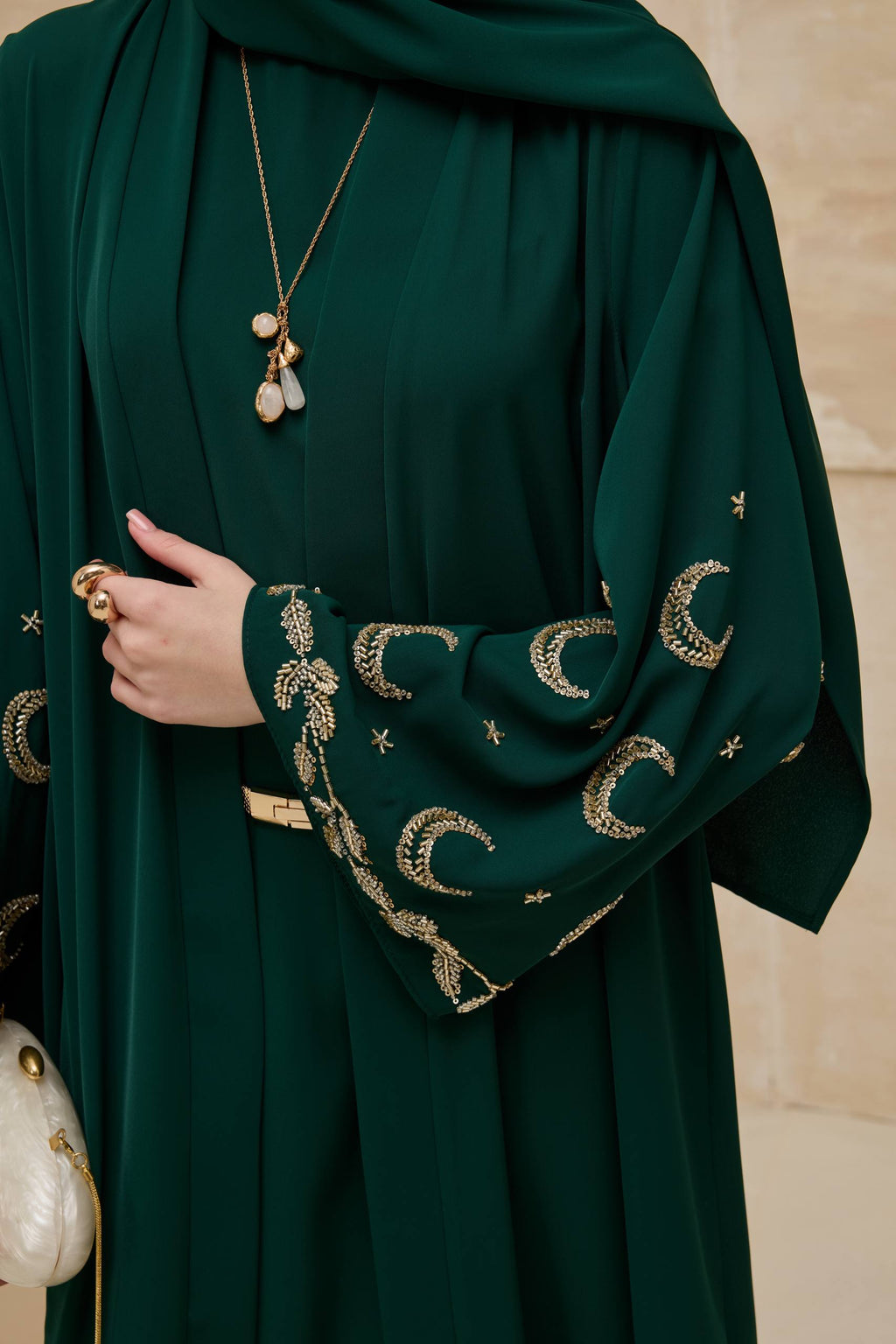 Crescent Nightfall | Hilal Nakışlı Abaya Takımı