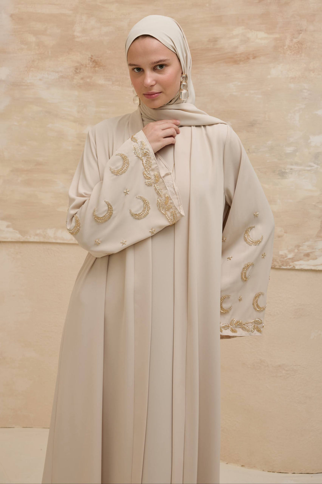 Crescent Nightfall | Hilal Nakışlı Abaya Takımı