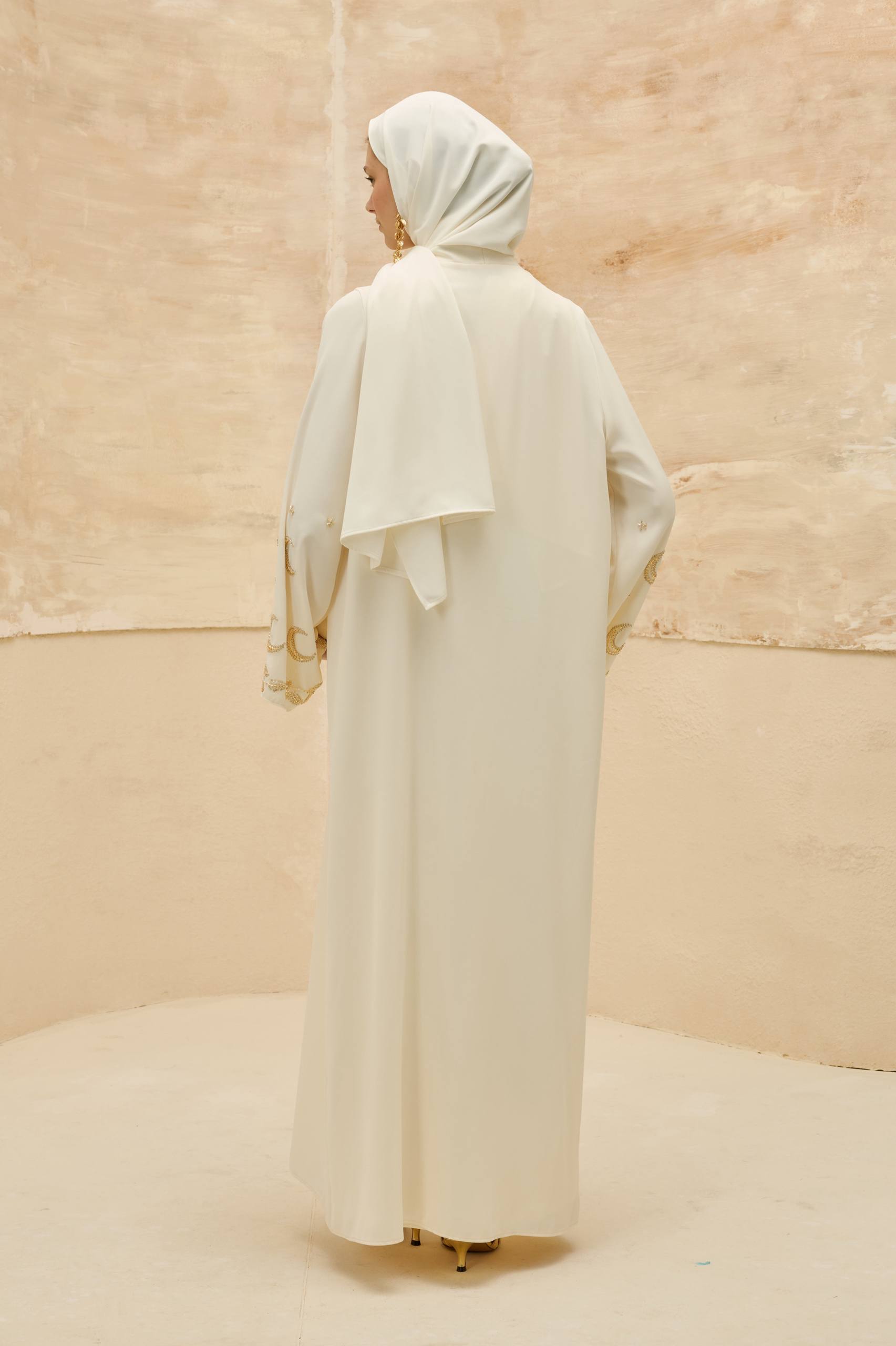 Crescent Nightfall | Hilal Nakışlı Abaya Takımı