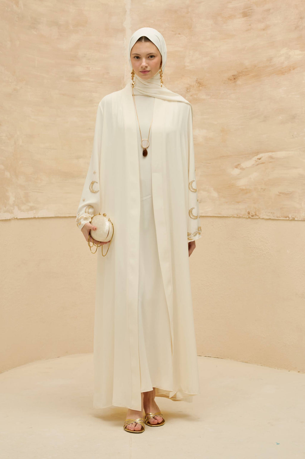 Crescent Nightfall | Hilal Nakışlı Abaya Takımı