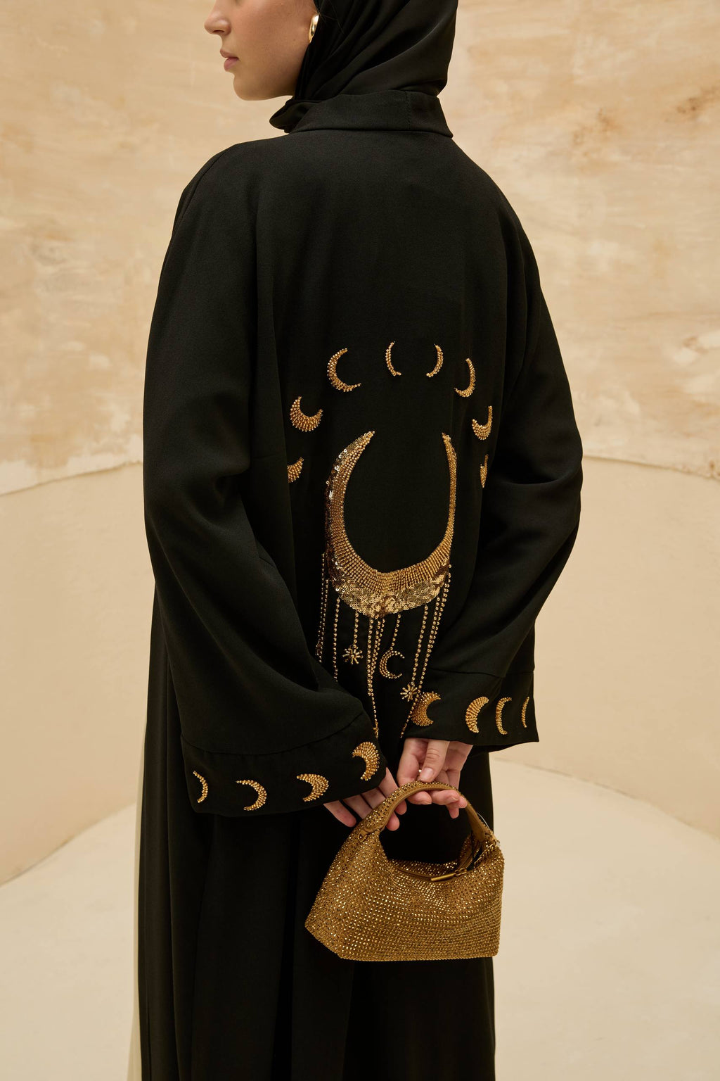 Lunar Halo | Ay Işıltılı Abaya