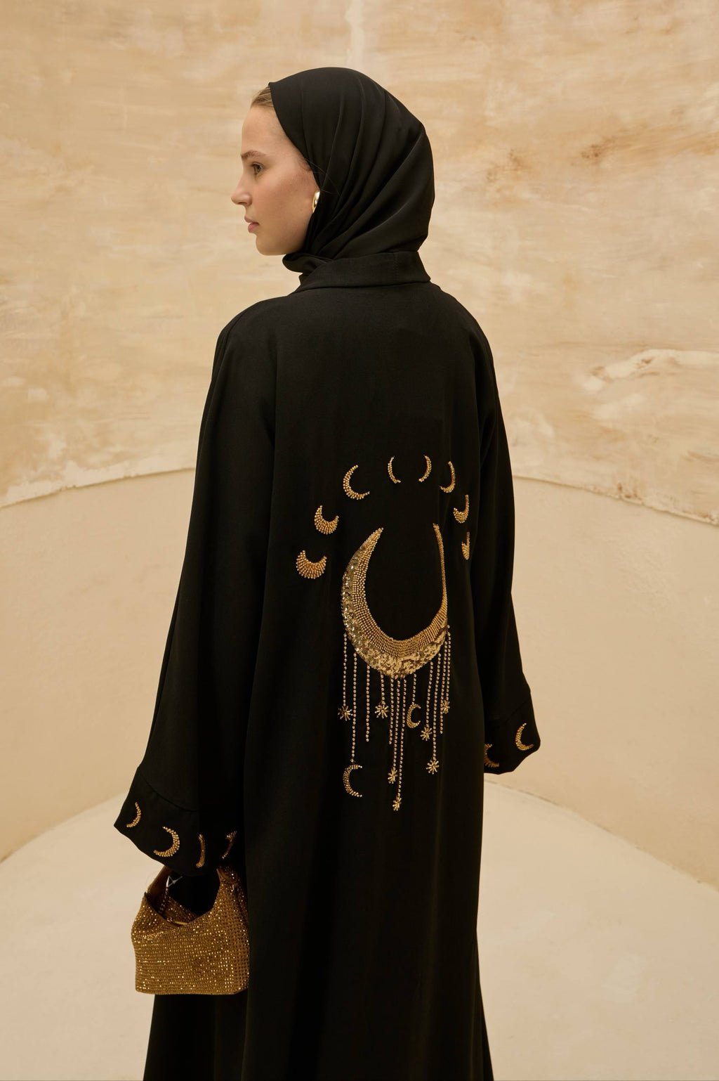 Lunar Halo | Ay Işıltılı Abaya