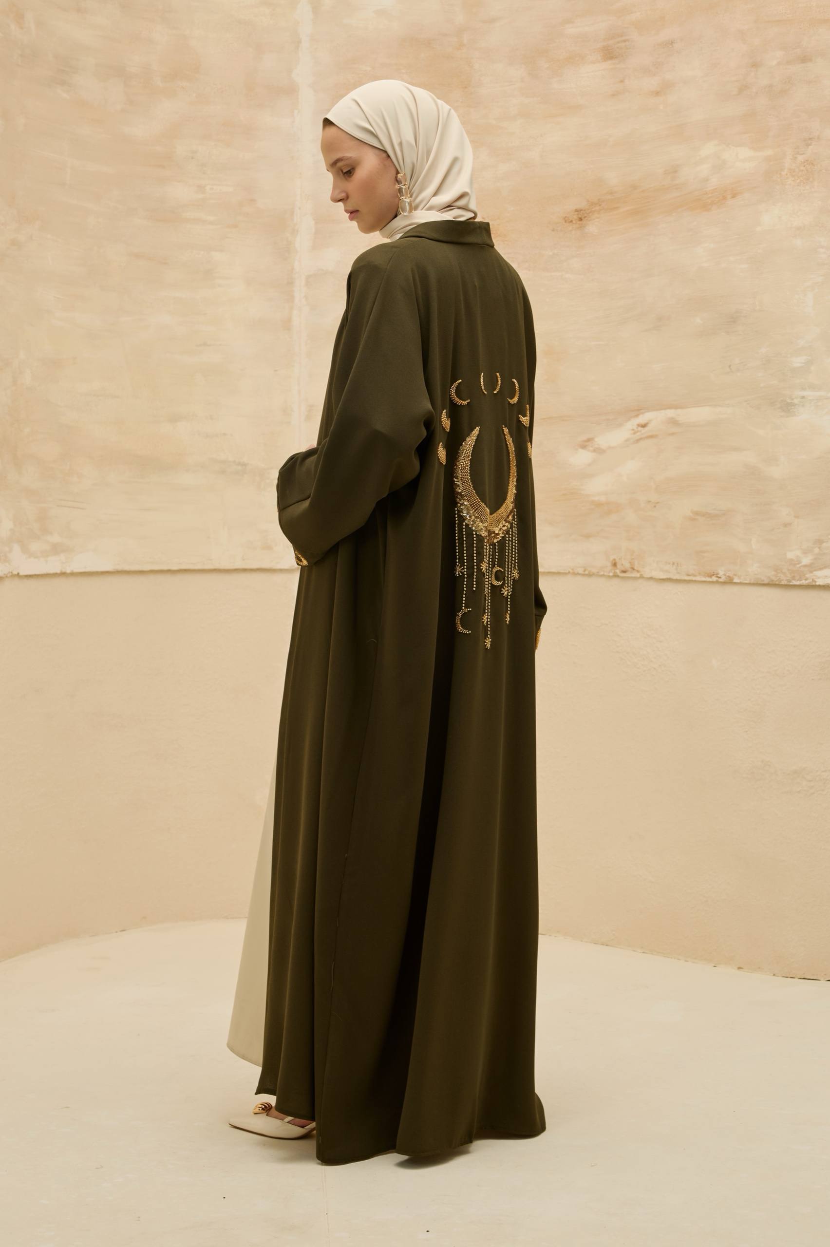 Lunar Halo | Ay Işıltılı Abaya