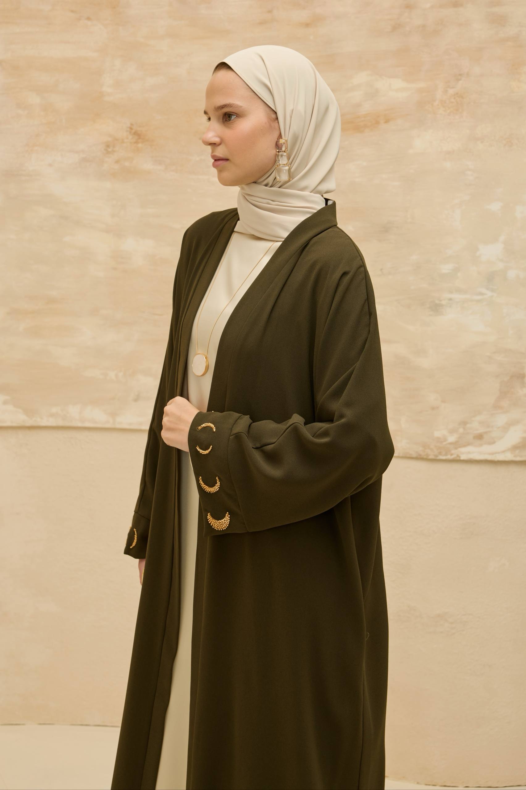 Lunar Halo | Ay Işıltılı Abaya