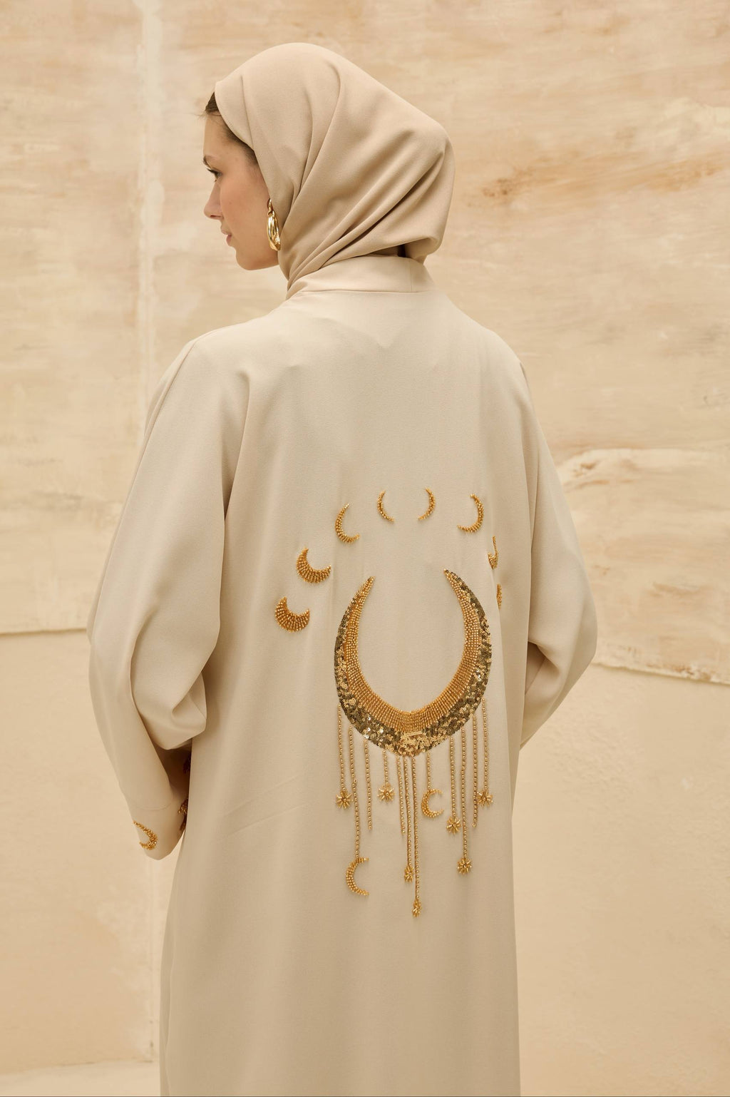 Lunar Halo | Ay Işıltılı Abaya