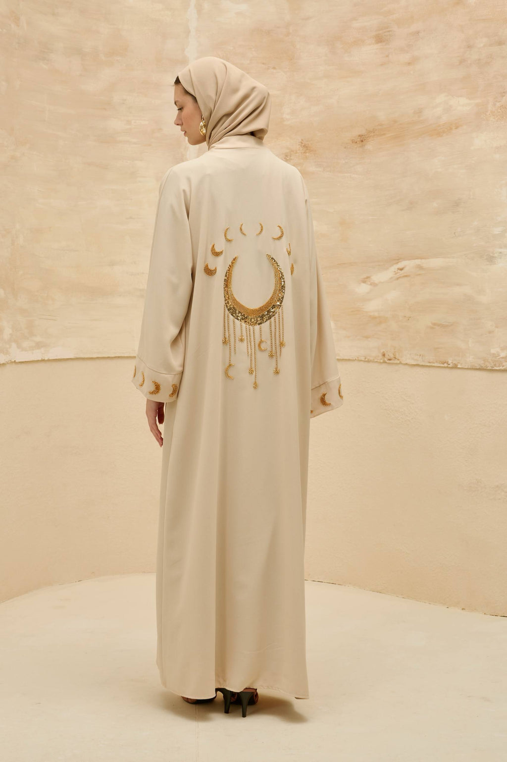 Lunar Halo | Ay Işıltılı Abaya