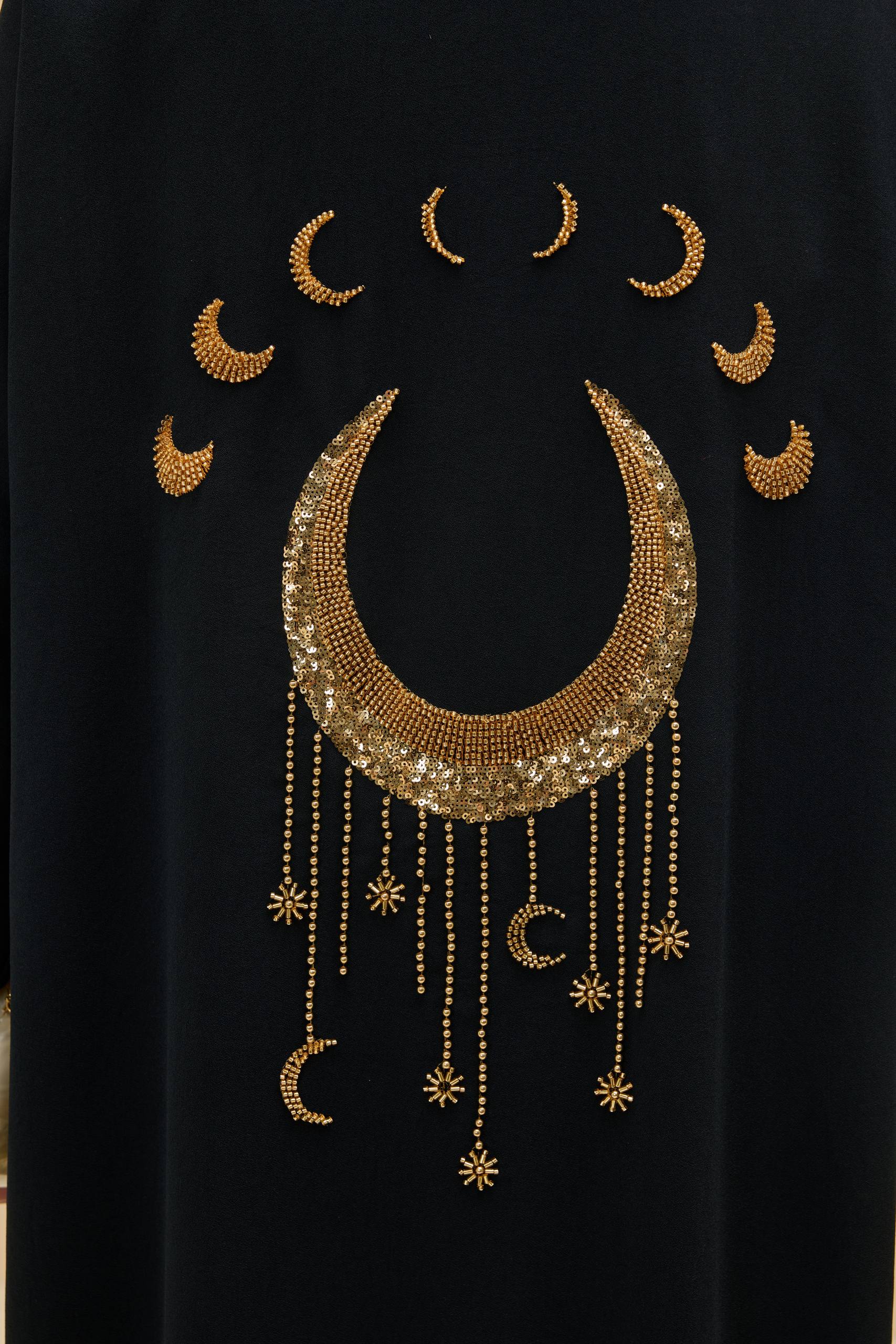 Lunar Halo | Ay Işıltılı Abaya