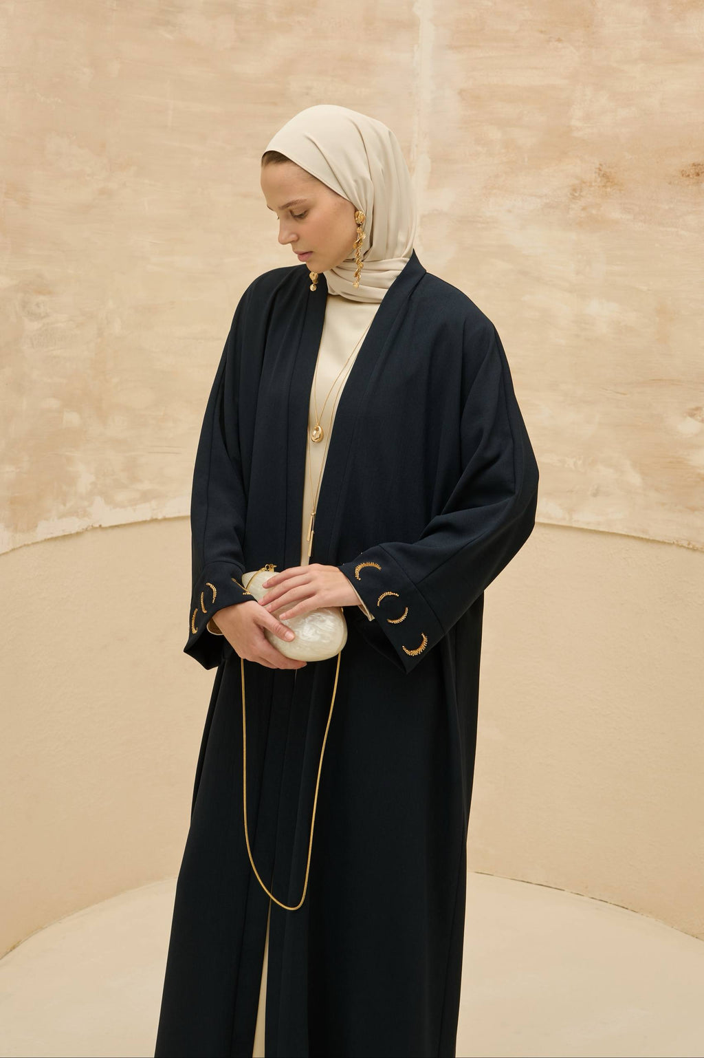 Lunar Halo | Ay Işıltılı Abaya