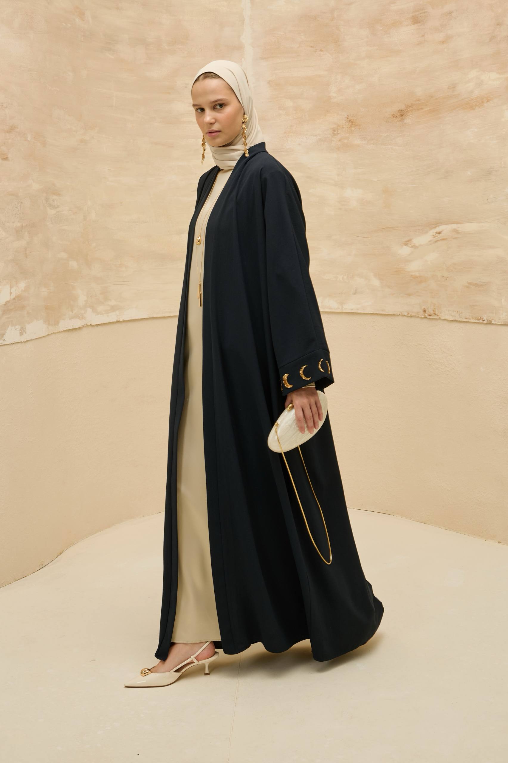 Lunar Halo | Ay Işıltılı Abaya