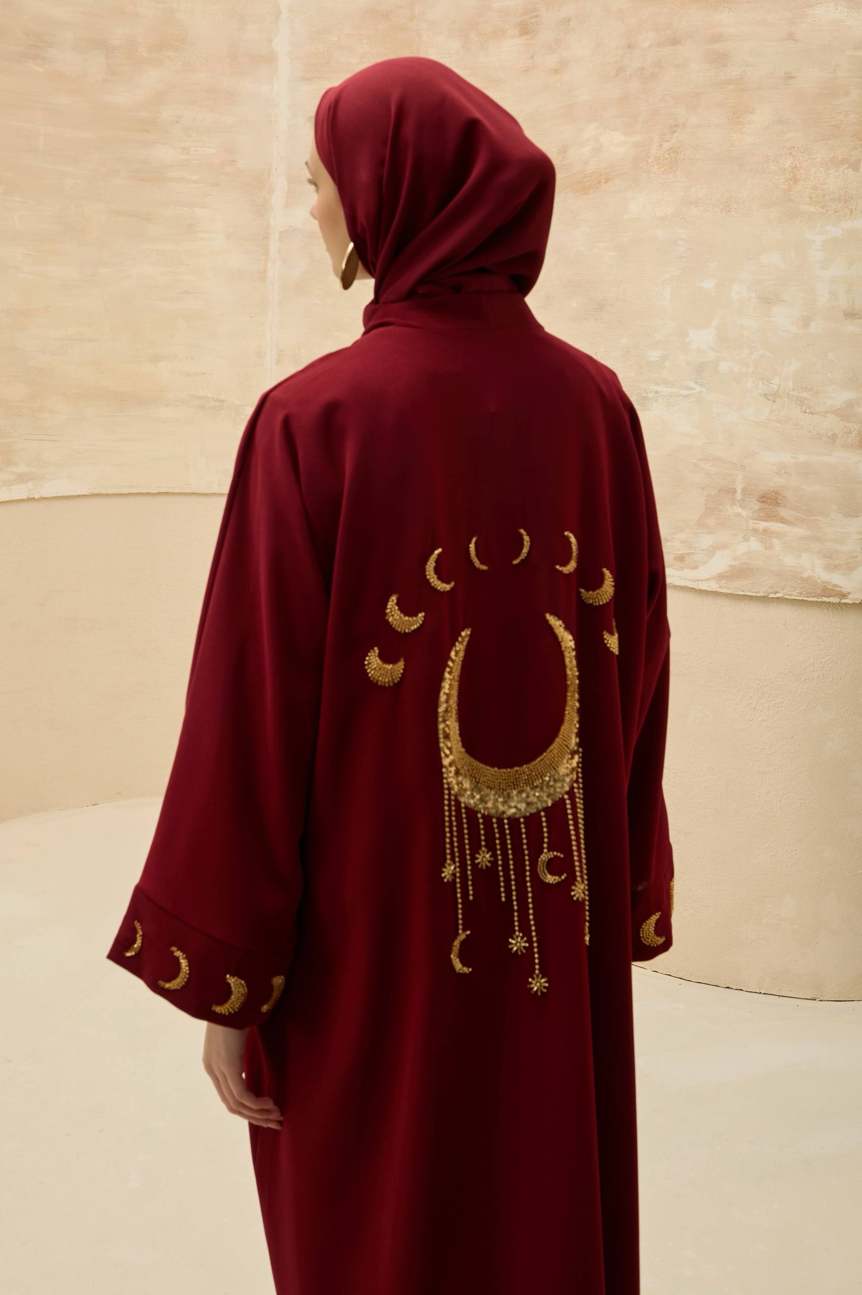 Lunar Halo | Ay Işıltılı Abaya