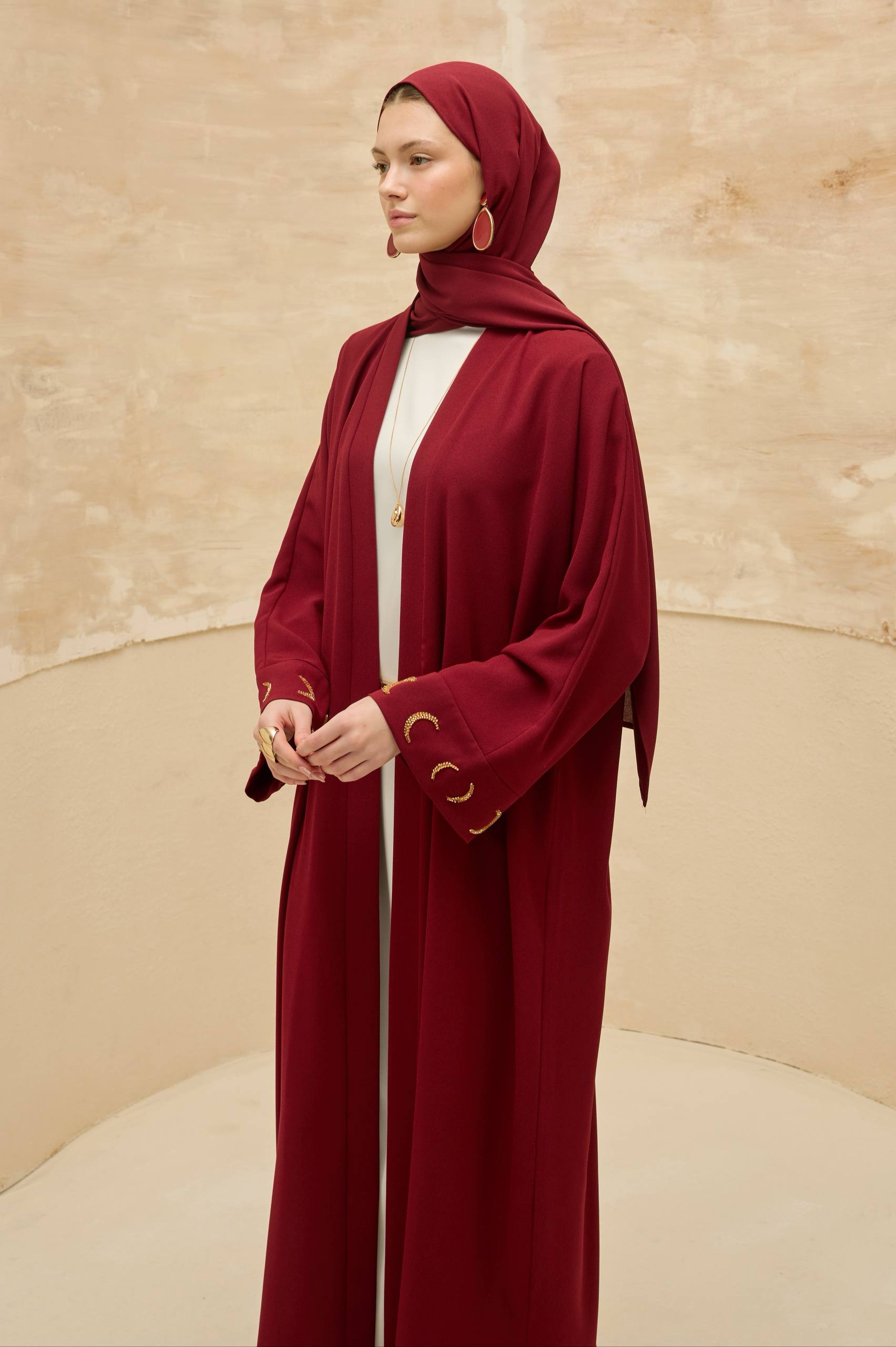 Lunar Halo | Ay Işıltılı Abaya