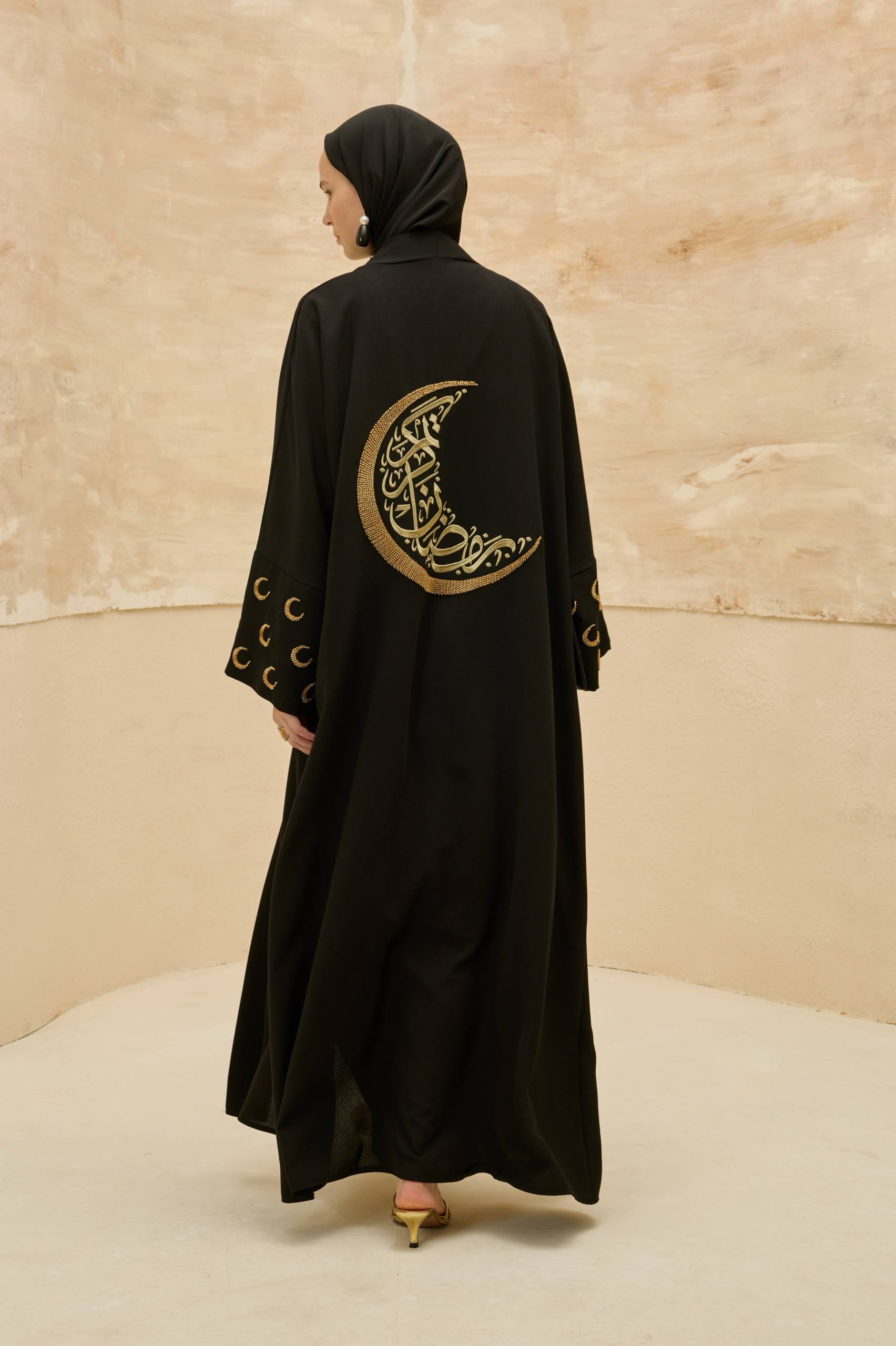 Ramadan Kareem | Hilal İşlemeli Abaya