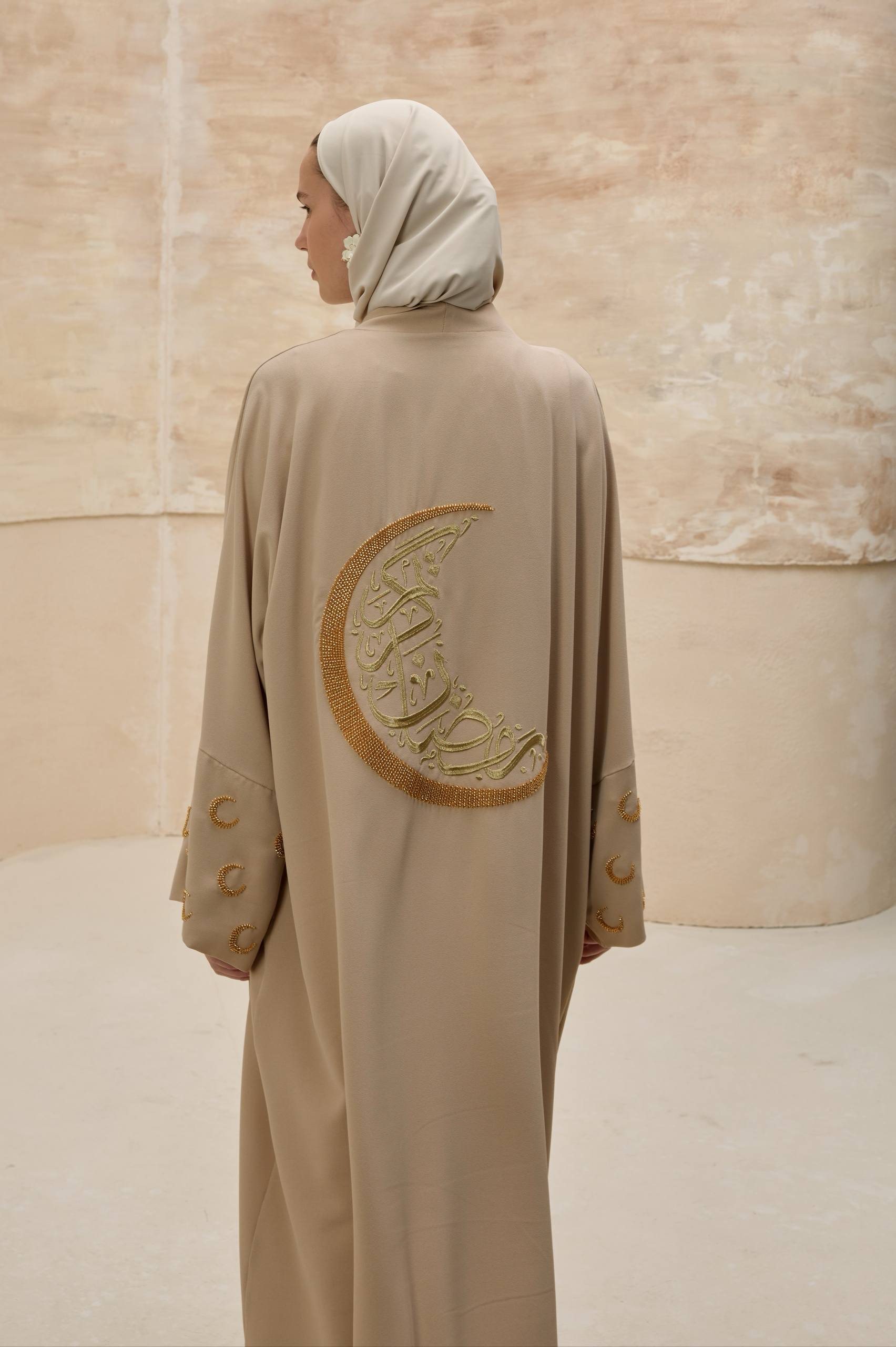 Ramadan Kareem | Hilal İşlemeli Abaya