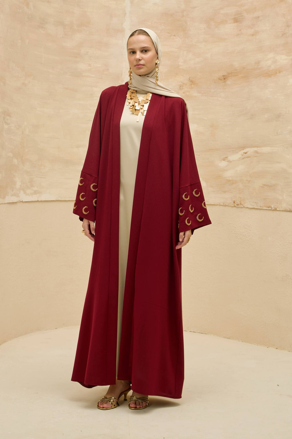 Ramadan Kareem | Hilal İşlemeli Abaya