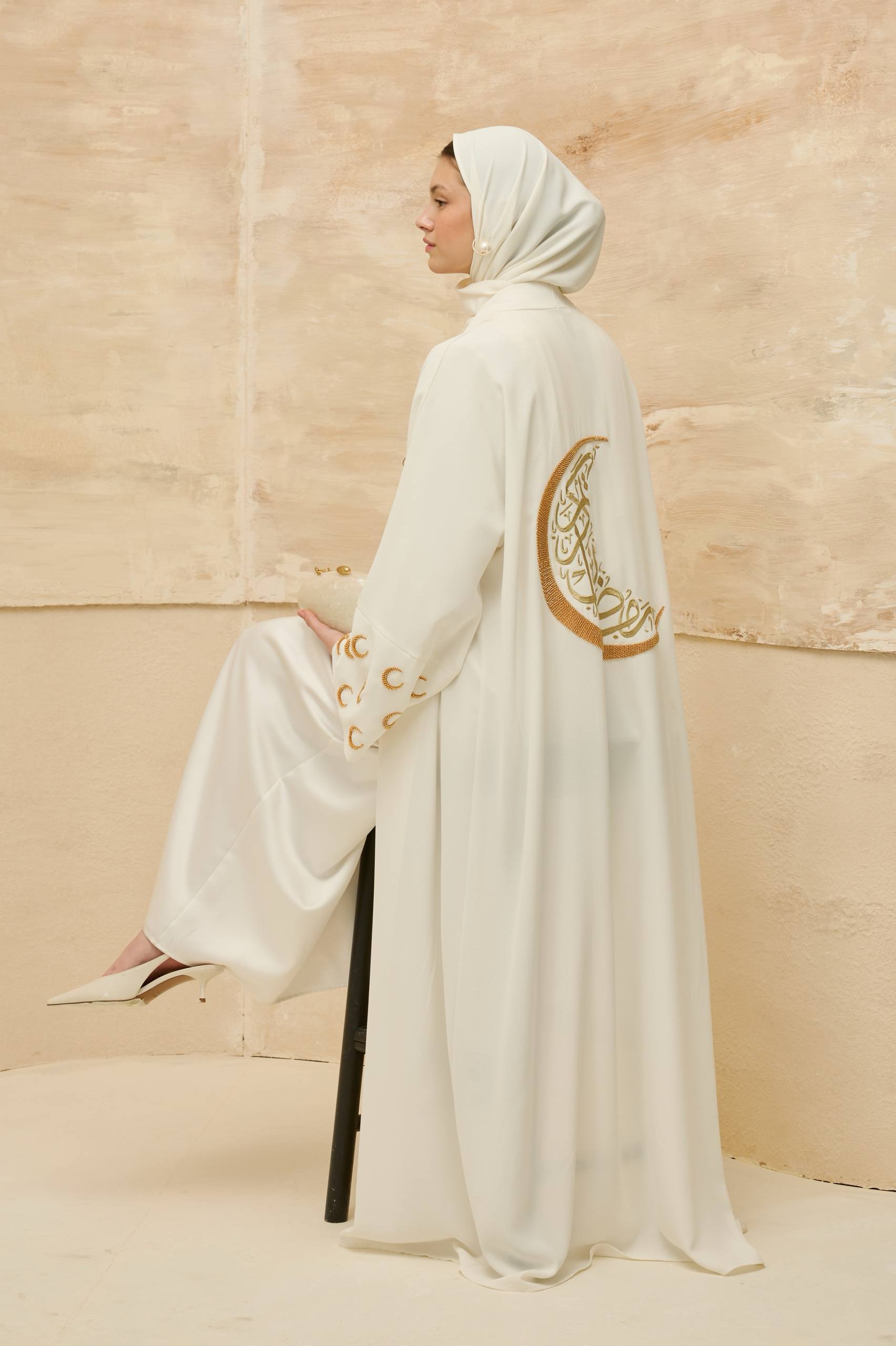 Ramadan Kareem | Hilal İşlemeli Abaya