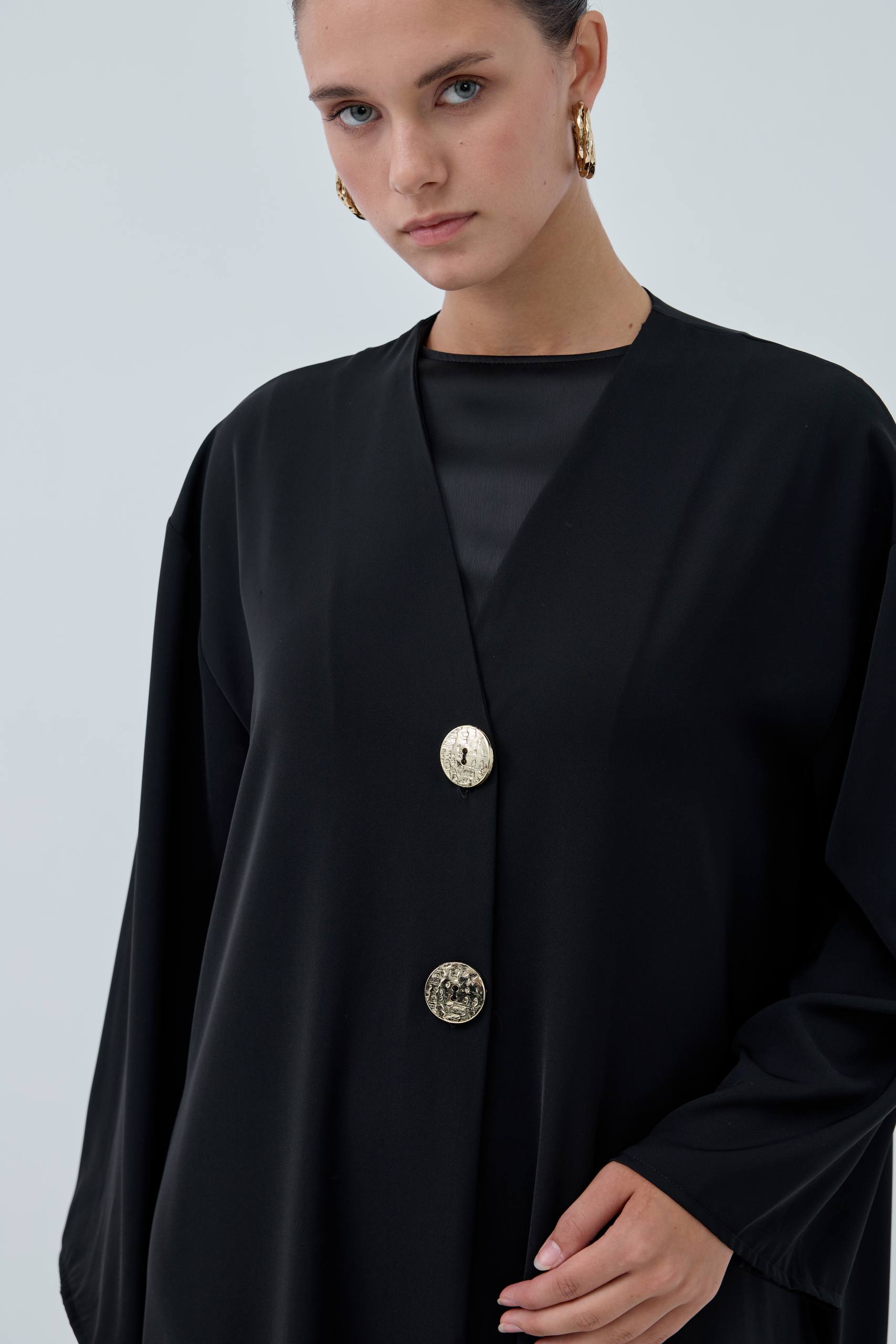 Velora Muse | Düğme Detaylı Abaya