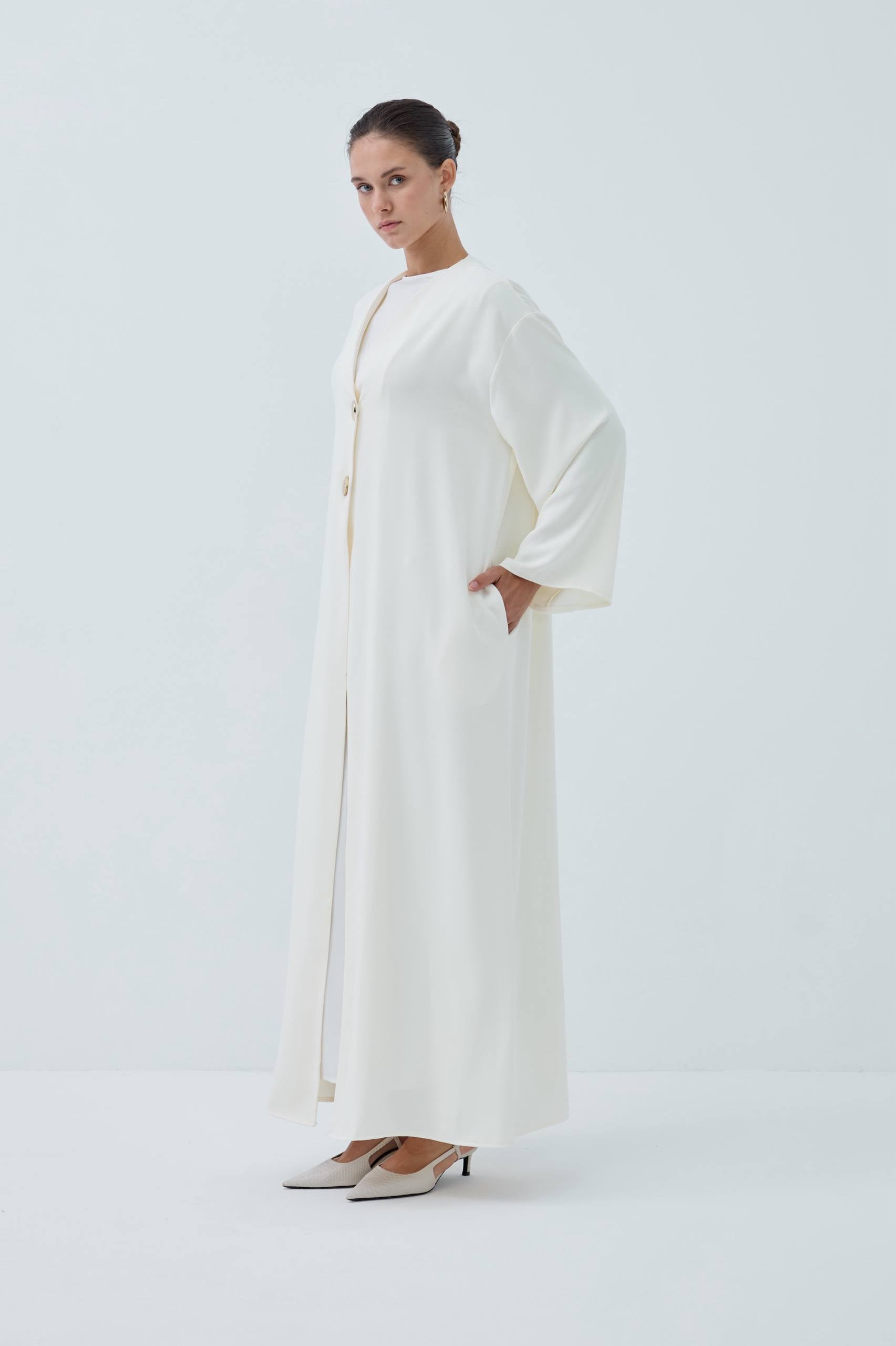 Velora Muse | Düğme Detaylı Abaya