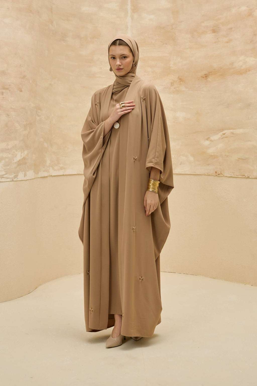 Celestia | Zarif Nakışlı Abaya Takımı