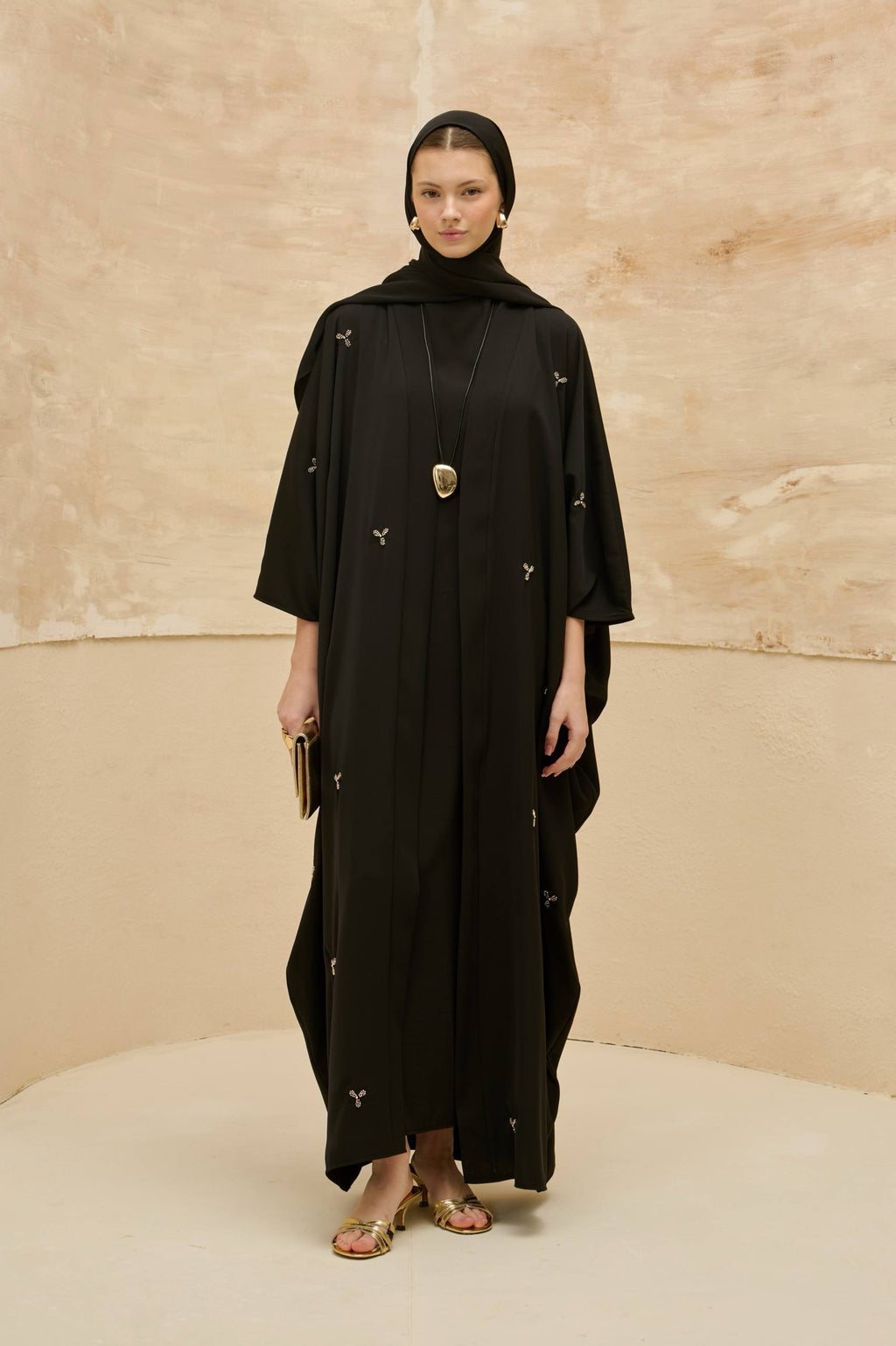 Celestia | Zarif Nakışlı Abaya Takımı
