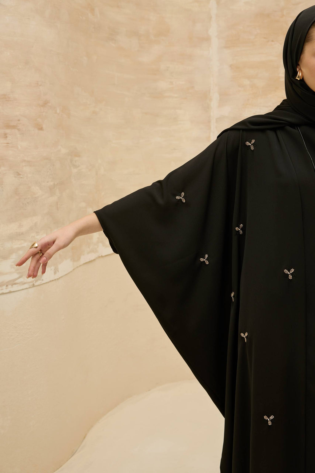 Celestia | Zarif Nakışlı Abaya Takımı