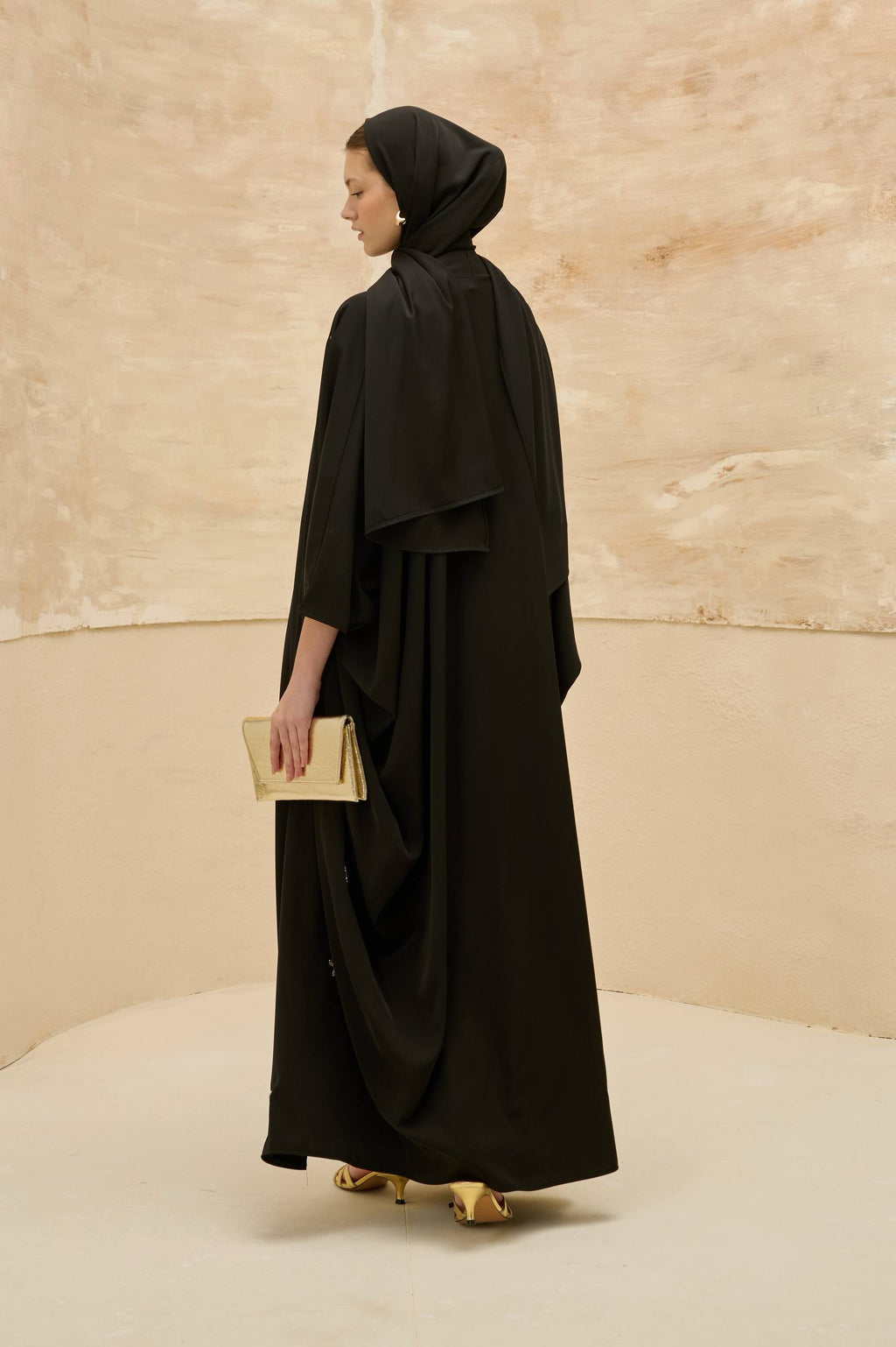 Celestia | Zarif Nakışlı Abaya Takımı