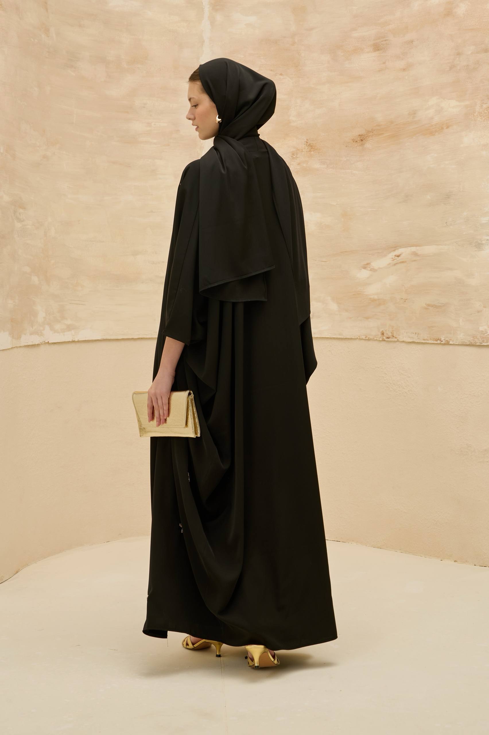 Celestia | Zarif Nakışlı Abaya Takımı