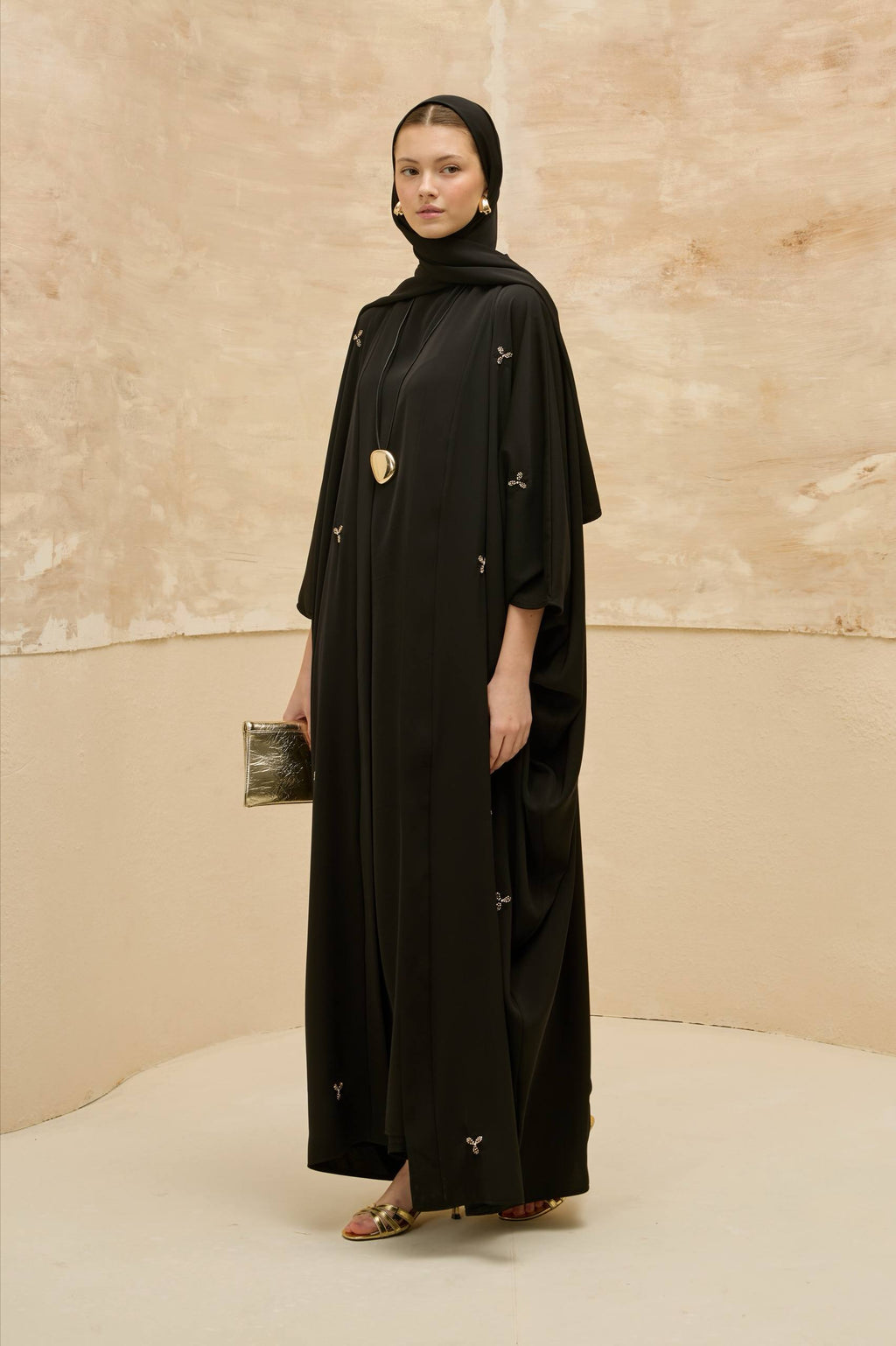 Celestia | Zarif Nakışlı Abaya Takımı