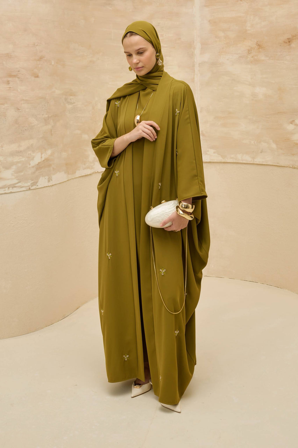 Celestia | Zarif Nakışlı Abaya Takımı