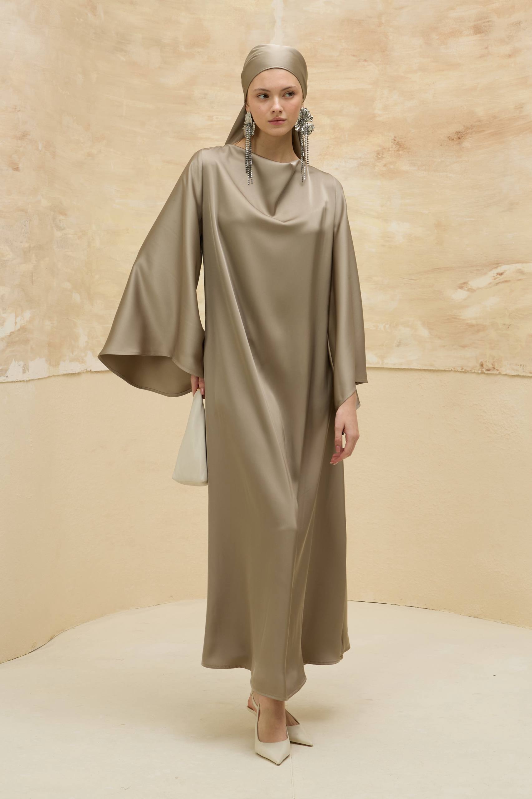 Satin Grace | Dökümlü Saten Elbise