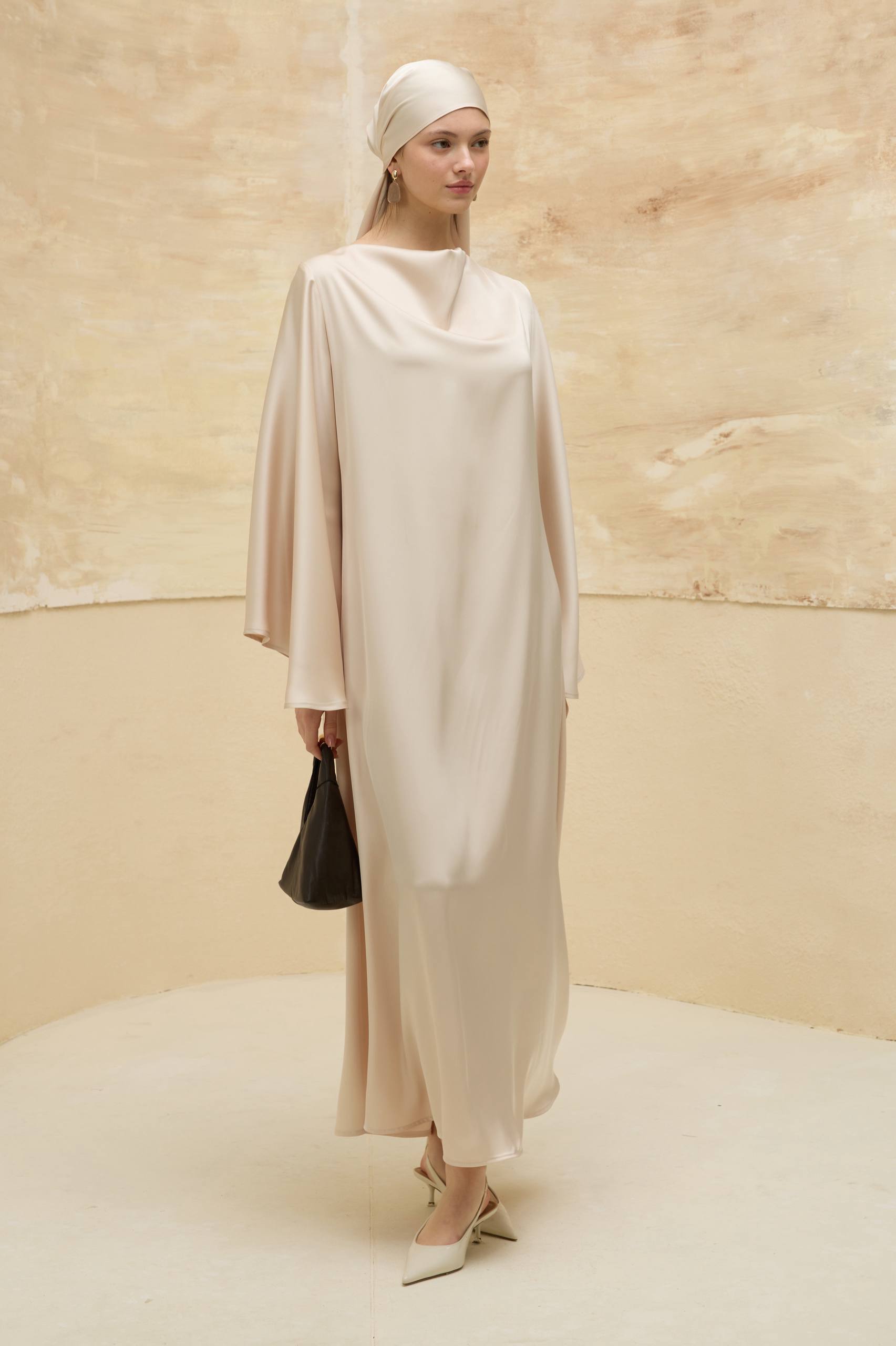Satin Grace | Dökümlü Saten Elbise