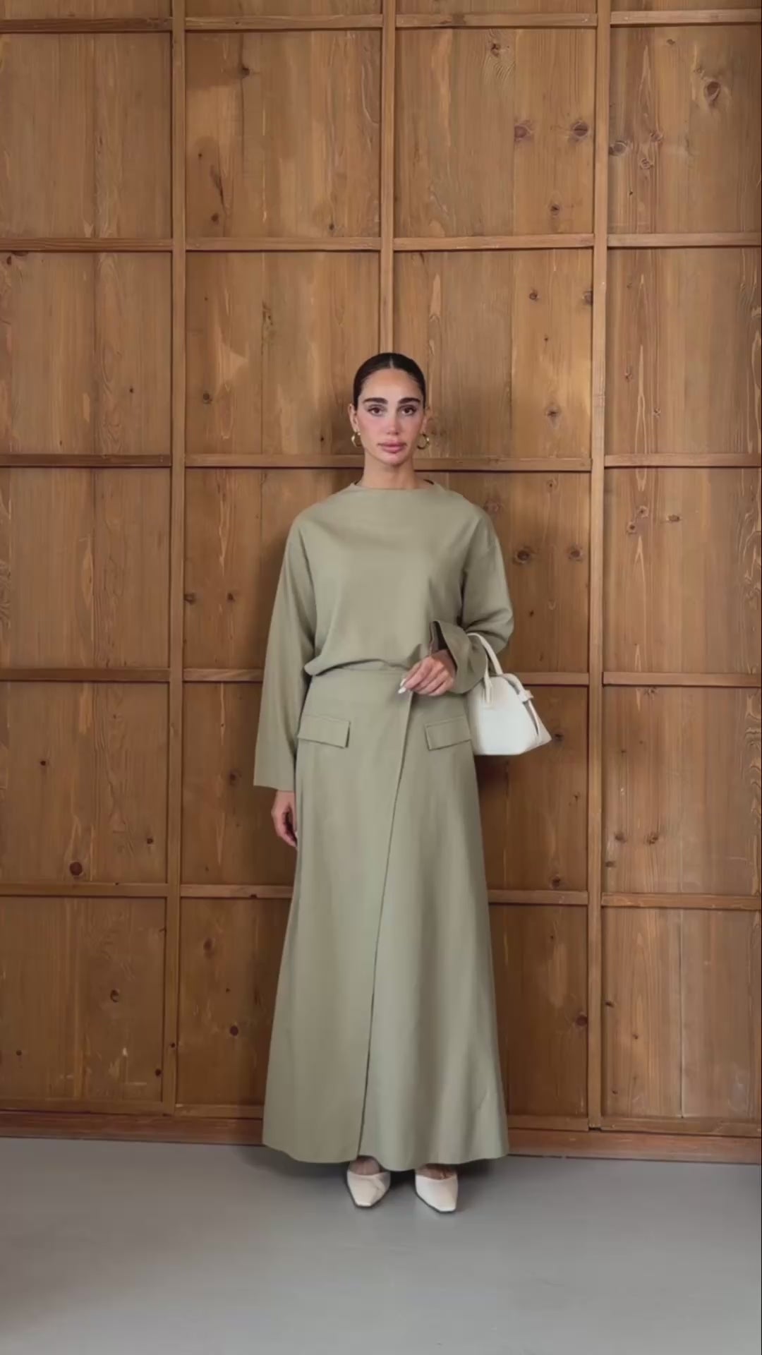 Linen Chic | Keten Yan Yırtmaçlı Düğmeli Etekli Takım